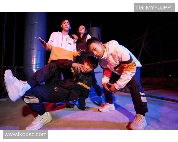 街舞战术解析：上海街舞队如何构建高效盯防体系与战术配合