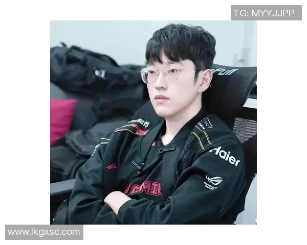 赛后复盘：BLG与JDG对决中的战术分析与技术细节探讨